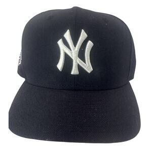 New Era New York Yankees 1999 World Series Patch Snapback Hat, Pink Bottom.